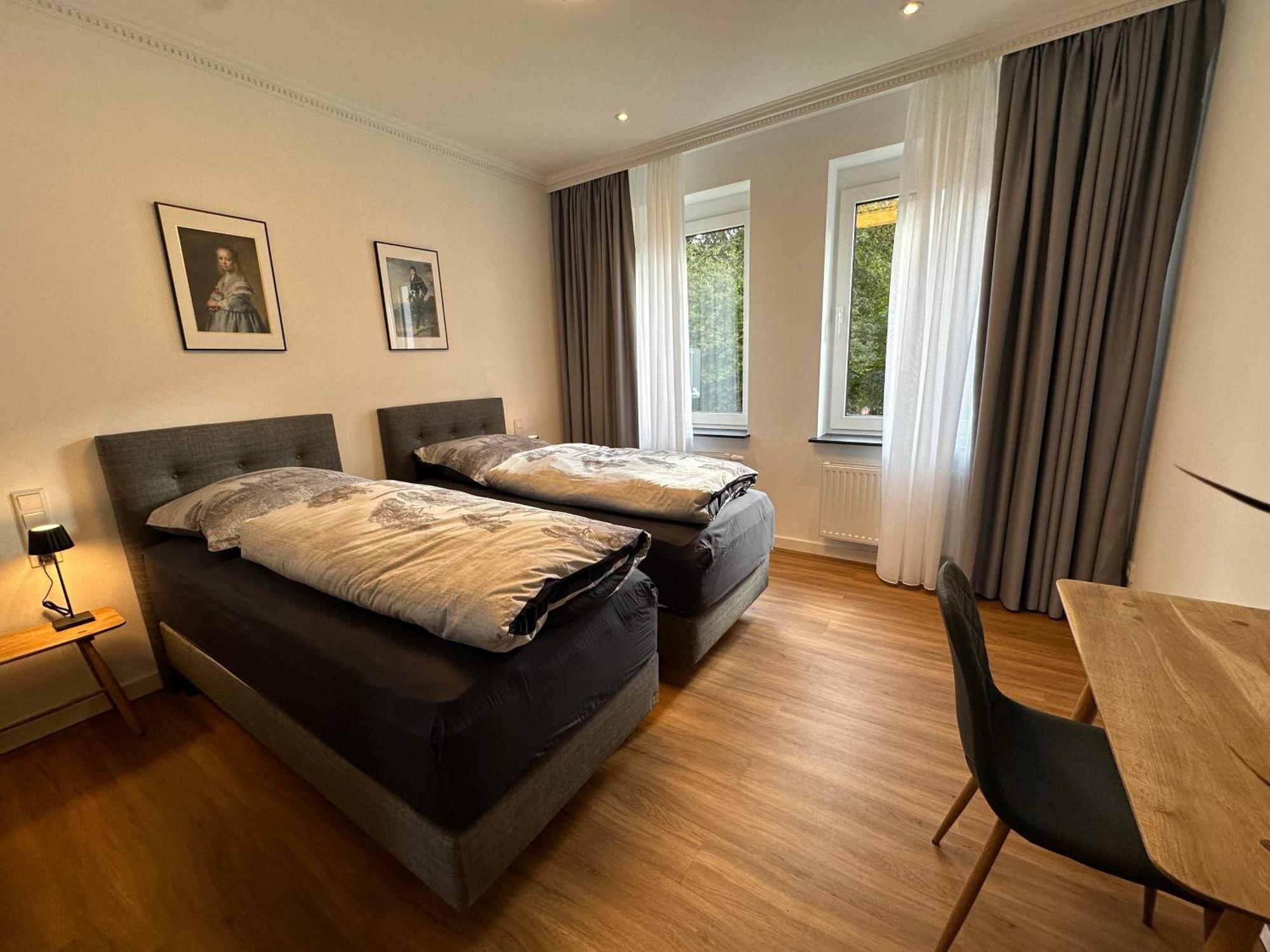 Apartment In Bad Wilhelmshoehe Mit Grossem Balkon Im Gruenen Und Kostenfreien Parkplaetzen